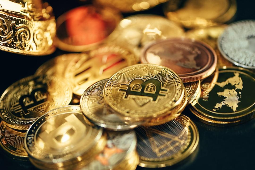 散户抛售之际巨鲸买入，这一市场信号意味着什么？